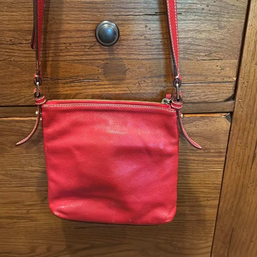 Dooney & Bourke Red Pebbled Leather Crossbody Bag purse - Picture 3 of 11